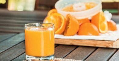 Experience the Benefits of Detoxifying Juices for Improved Well-being
