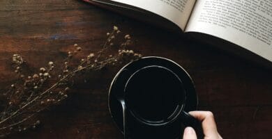 Does Drinking Coffee Late in the Day Affect Weight Loss Efforts? Does Drinking Coffee Late in the Day Affect Weight Loss Efforts?