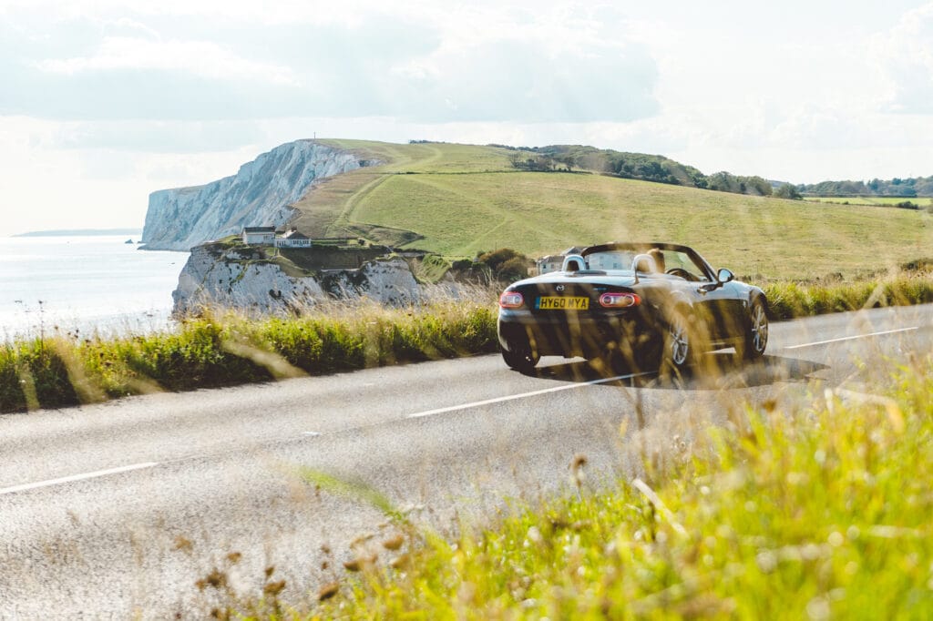 Exploring Isle of Wight Car-Free with Scenic Trails and Historic Sites