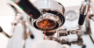 Why the First Few Seconds of an Coffee Shot Are Impressive