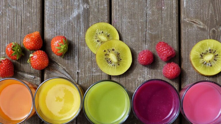Revitalize Your Body with These Cleansing Detox Juices