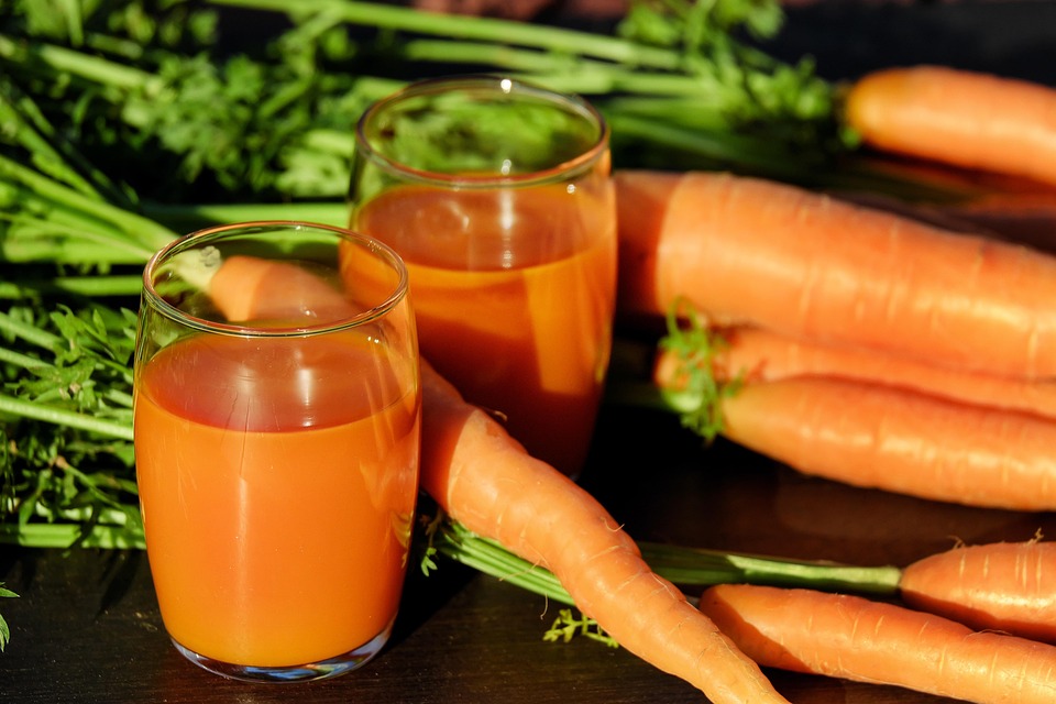 Flush Out Toxins and Feel Amazing with Detoxifying Juices